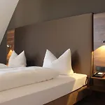 Altstadthotel Kneitinger, Otel Abensberg