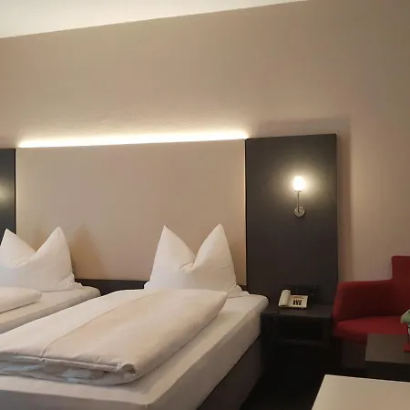 Altstadthotel Kneitinger, 3*