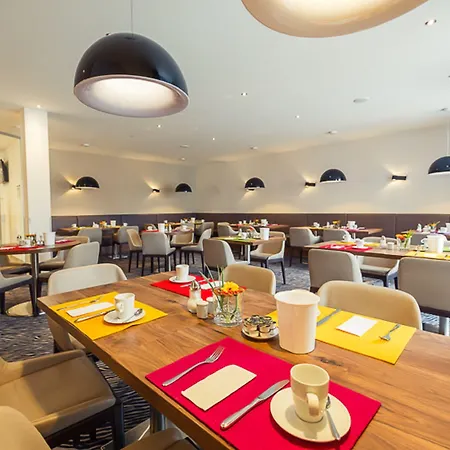 Hotel Altstadthotel Kneitinger, 3*