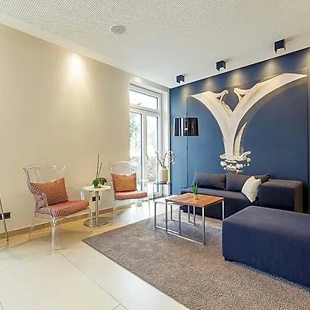 فندق Altstadthotel Kneitinger, 3*