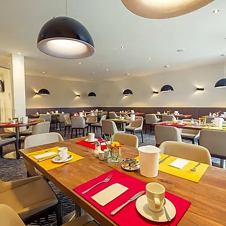 Altstadthotel Kneitinger, 3* آبنسبرغ