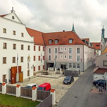 Altstadthotel Kneitinger, 3* آبنسبرغ
