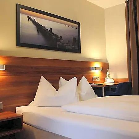 Altstadthotel Kneitinger, آبنسبرغ