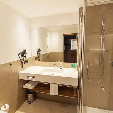Altstadthotel Kneitinger, Ξενοδοχείο